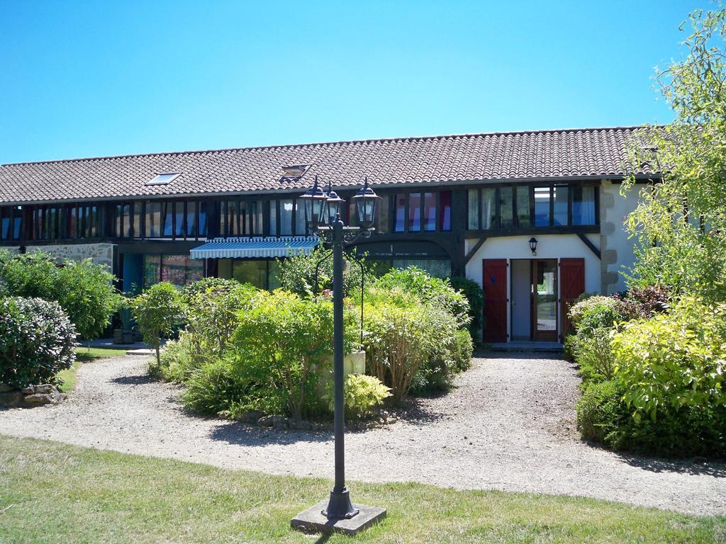 Gite 4, Domaine Logis Gascogne Saint-Justin  Værelse billede